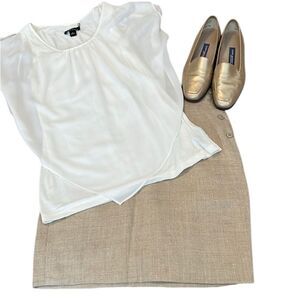 Calvin Klein size 6 tan linen button side straight mini skirt EUC